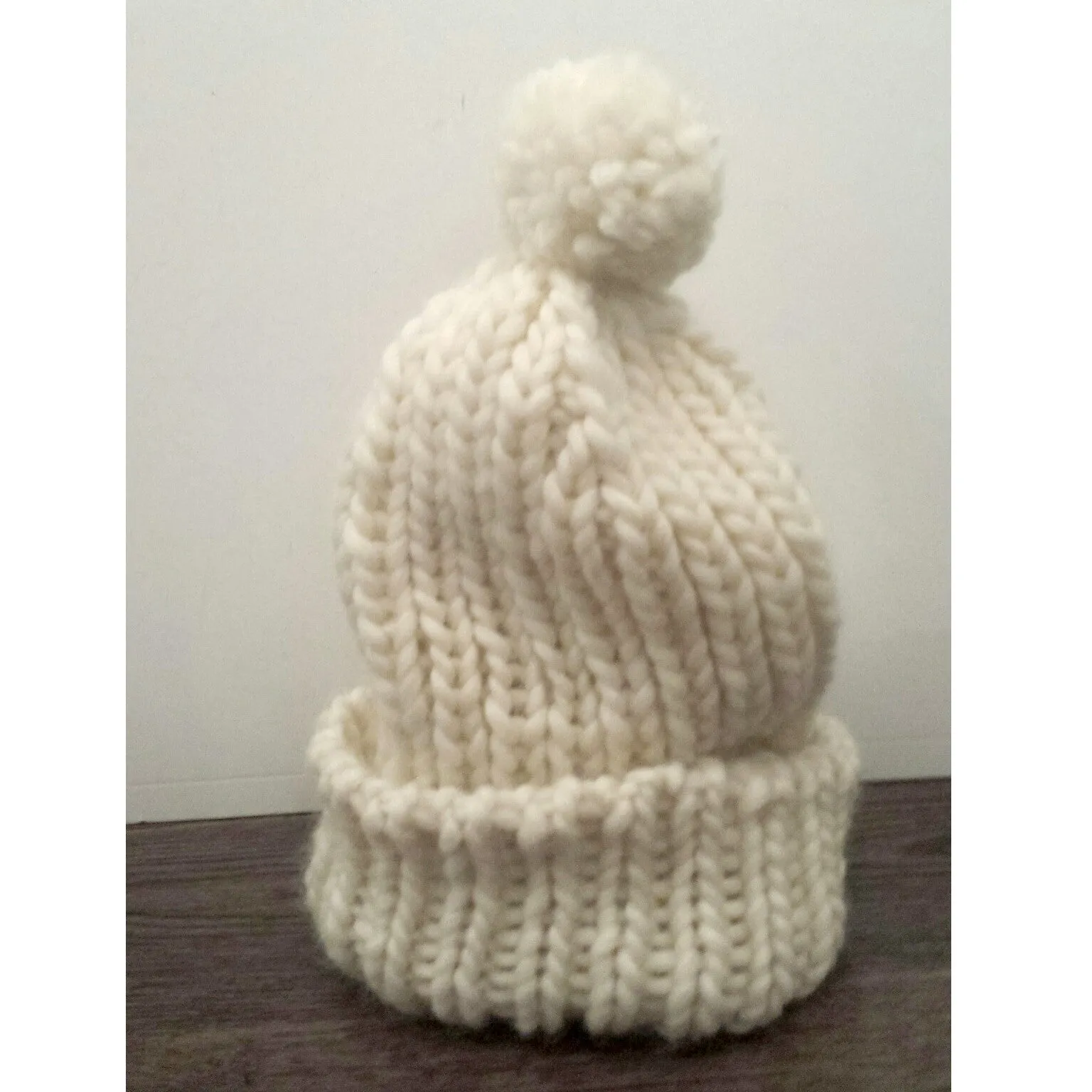 free love slouchy hat {knitting pattern}