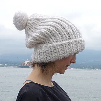 free love slouchy hat {knitting pattern}