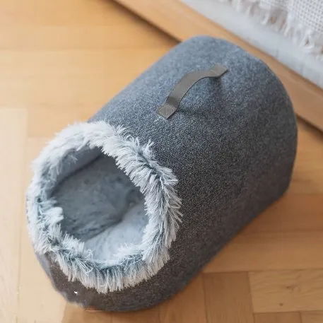 Large Enclosed Soft Fleece Cat Bed