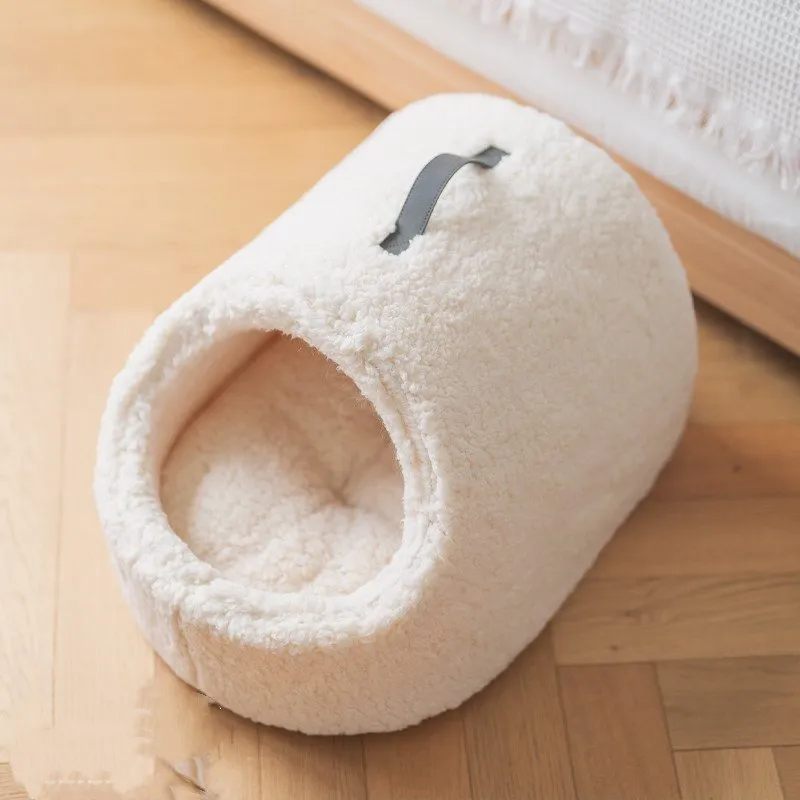 Large Enclosed Soft Fleece Cat Bed