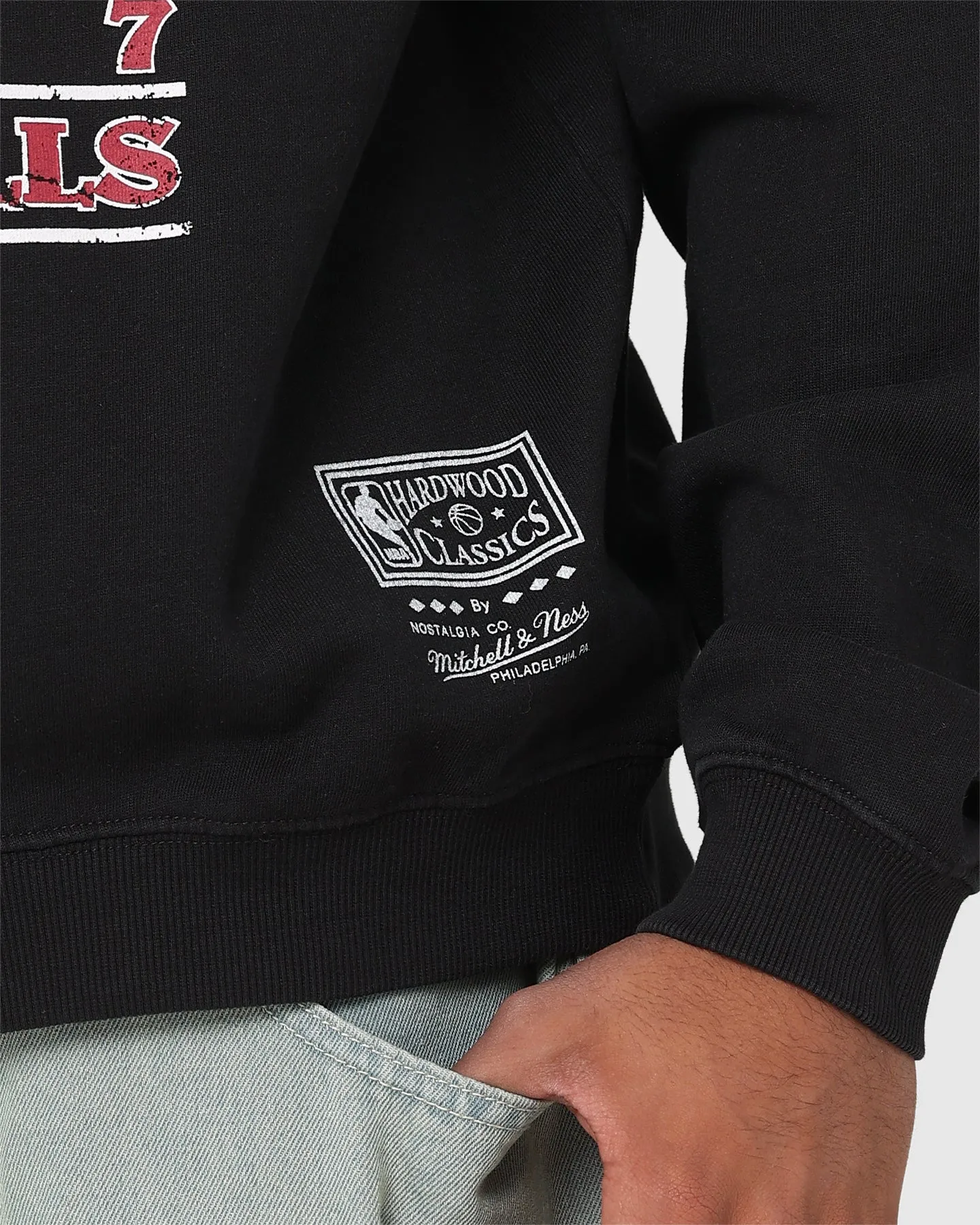 Mitchell & Ness Chicago Bulls Bevelled Crewneck Faded Black