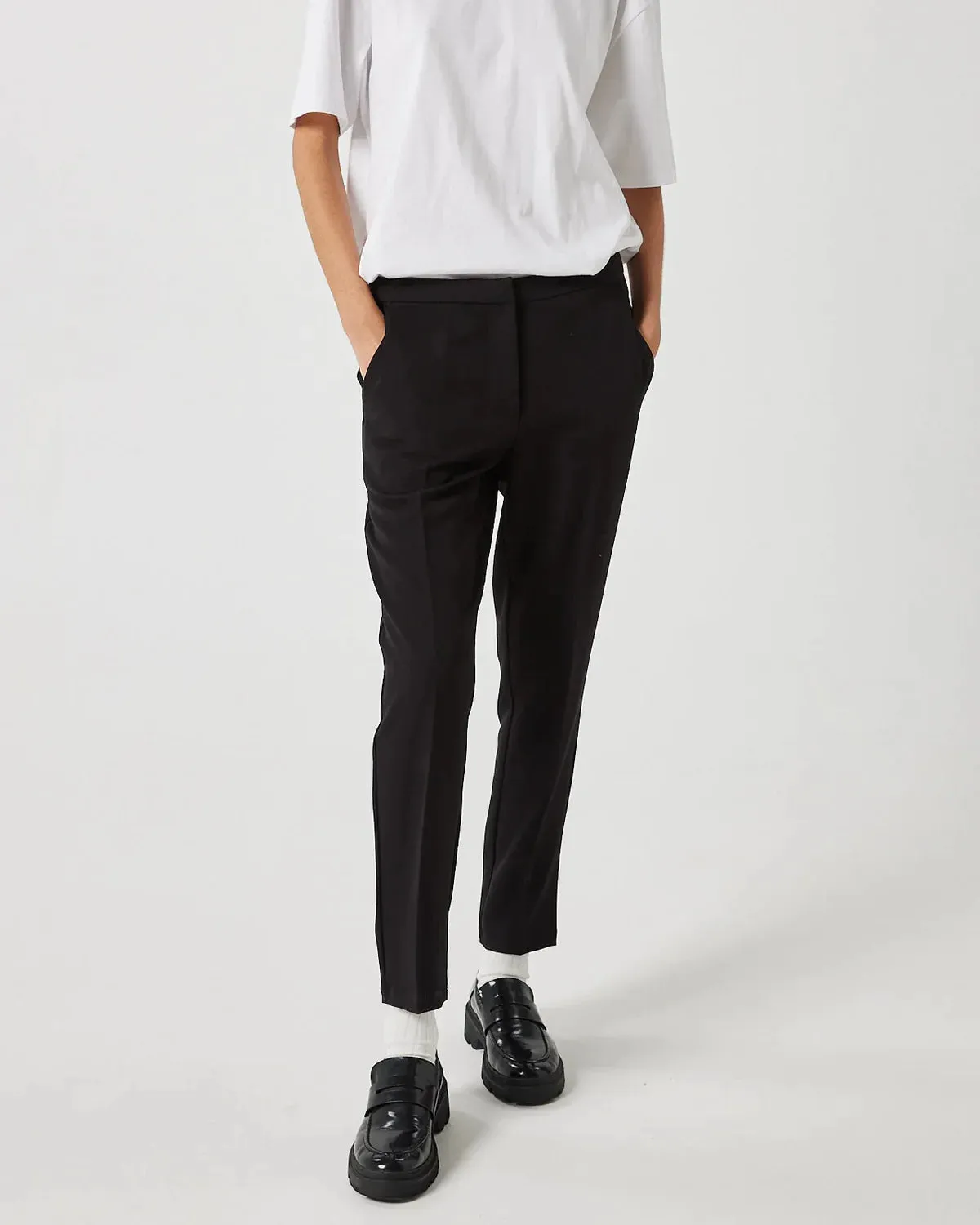 The Halle Trouser 2.0 by Minimum - Black - PLUS