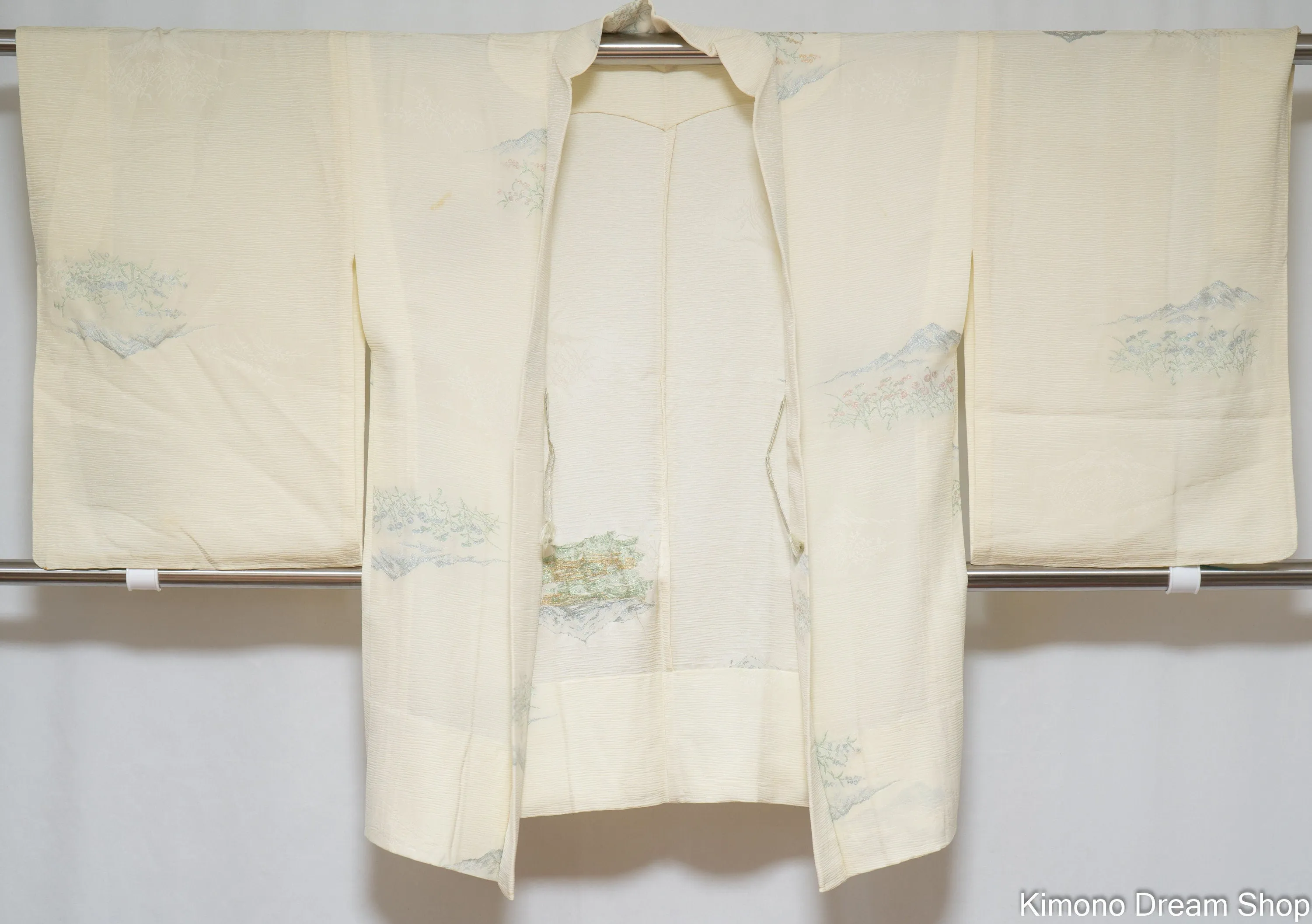 Unlined Silk Haori - Embroidered Mountain Scenery and Flowers - Vintage Women's Kimono Jacket - Light Yellow Beige