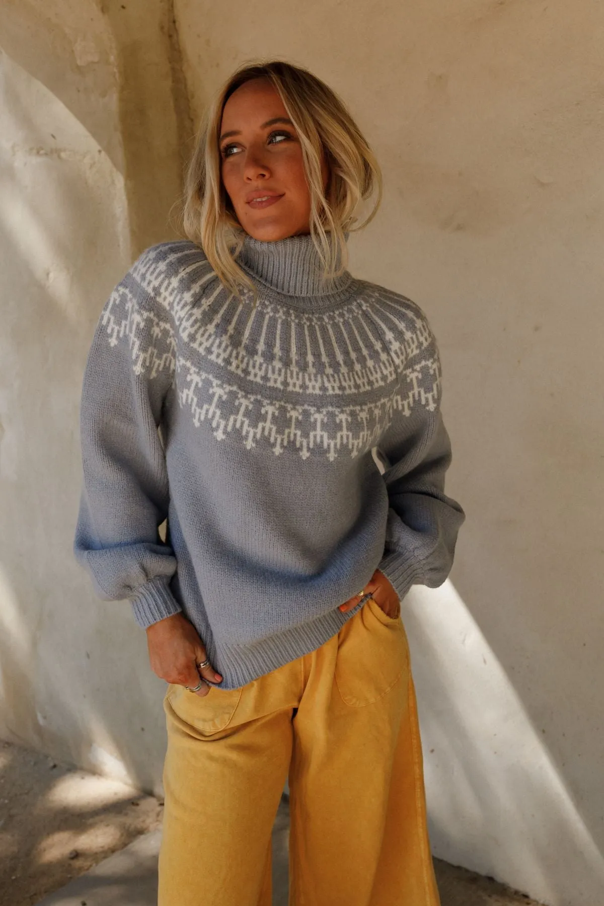 Vaiana Turtleneck Sweater - Blue